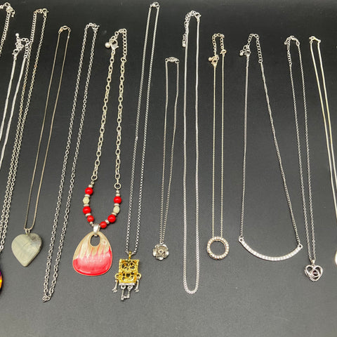 Mixed Costume Jewelry Necklace Lot of 16 Silver & Gold Tone Fashion Pendants