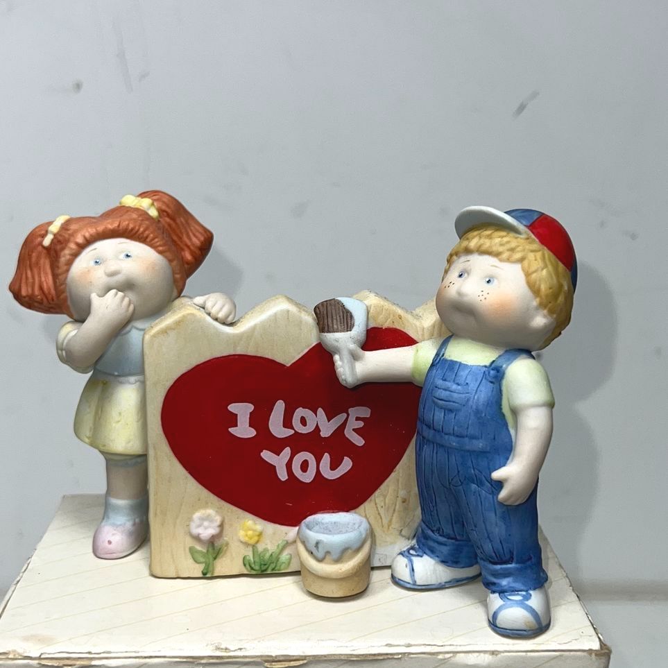 Cabbage Patch Kids Valentine's Day 1985 Porcelain Figurine IOB
