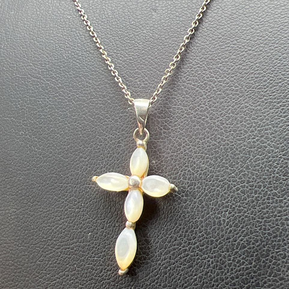 925 Sterling Silver Mother Of Pearl Cross Necklace 2.77g