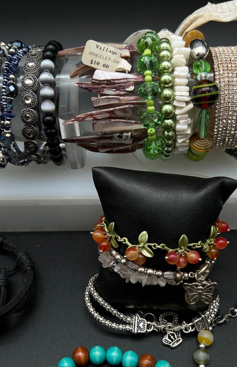 Lot 25+ Bracelets Beaded Leather Charm Rhinestone Mixed Styles