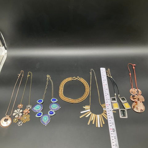 Fashion Jewelry Mixed Styles Statement Necklaces Lot of 7 Gold Silver Tone