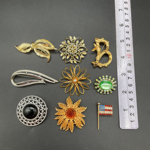 Vintage Sarah Coventry & Costume Brooch Lot of 9 Floral Rhinestone 3.8oz