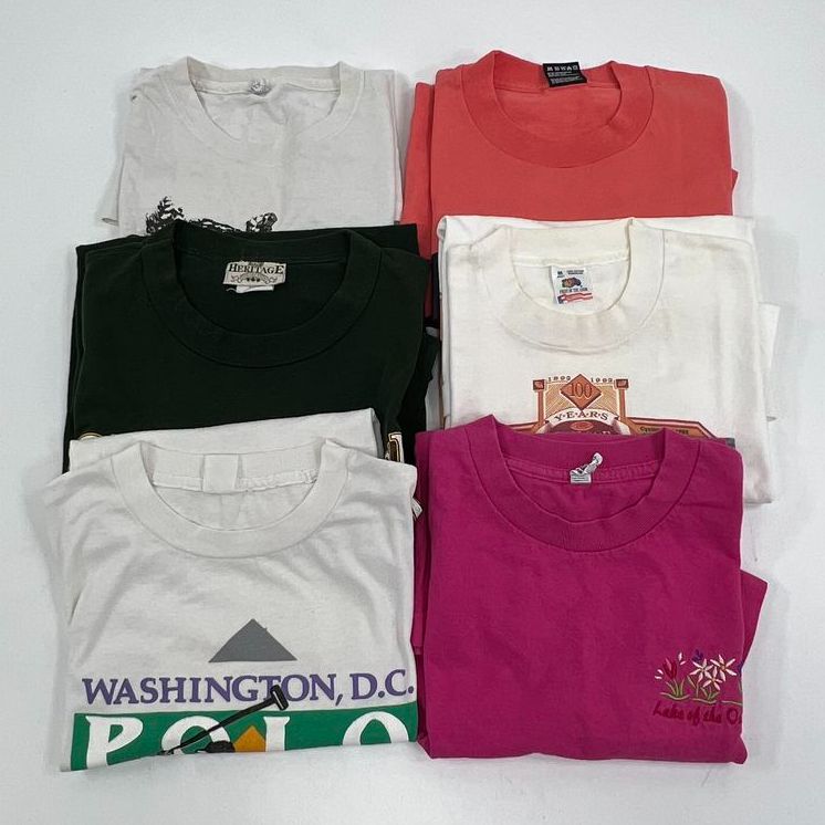 Unisex Mixed Brands & Colors T-shirt Lot Hooters Polo Club Canada - Size S/M