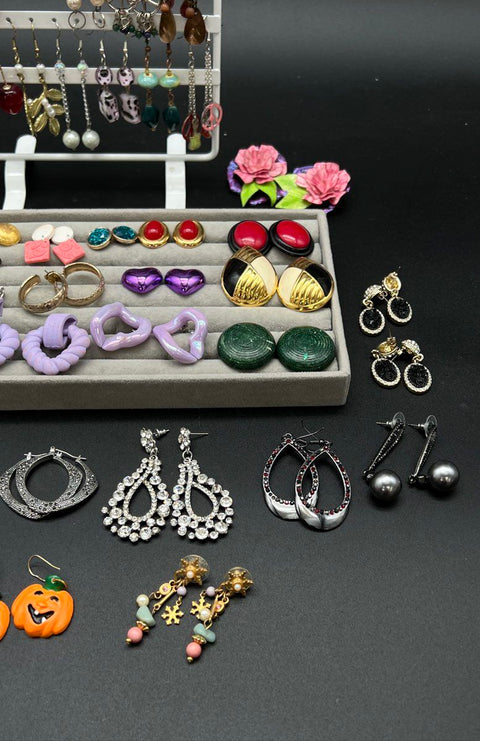 Mixed Costume Jewelry Earring Lot 45+ Pairs Vintage & Modern Hoops Dangles Studs