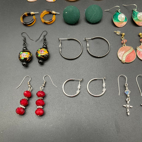 Fashion Costume Jewelry Earring Lot 27 Pairs Hoops Dangles Studs Eclectic Mix