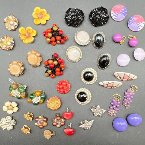 Vintage Costume Jewelry Lot 26 Pairs Clip-on Earrings Floral Beaded Retro Styles