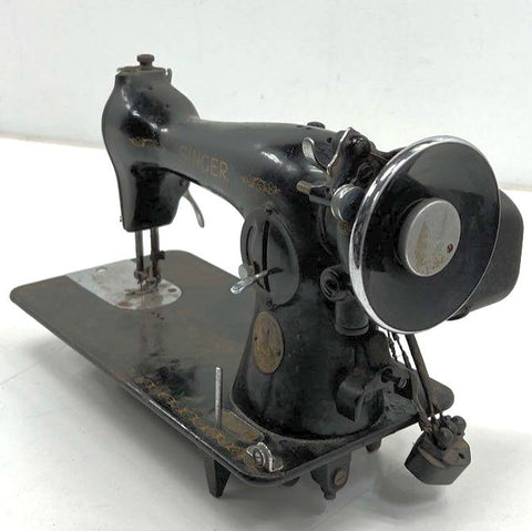 Vintage 1941 Singer Sewing Machine Black Filigree La Vencedora Faceplate