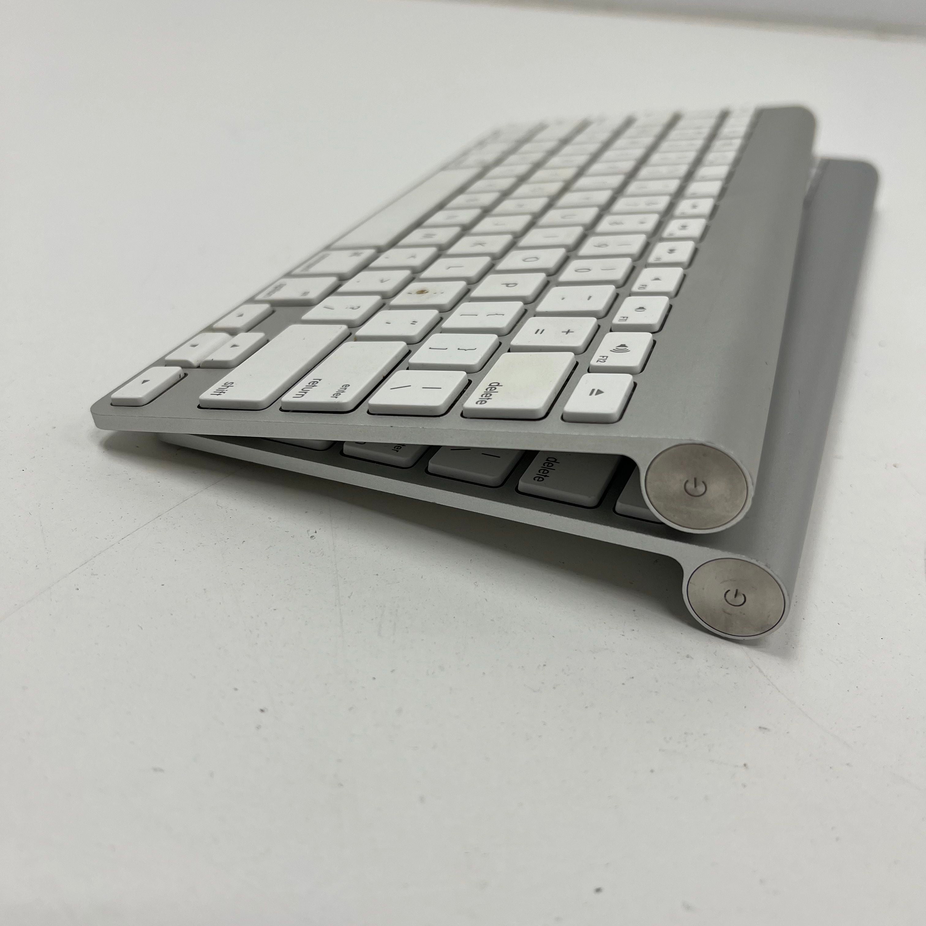 Lot of 2 Apple A1314 Wireless Bluetooth Keyboard Aluminum
