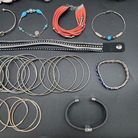 Costume Jewelry Bracelet Lot 40+ Pieces Bangles Cuffs Beaded Silver Gold Tone