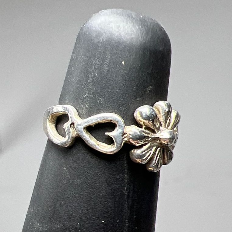 Small Flower Sterling Silver Ring Size 2