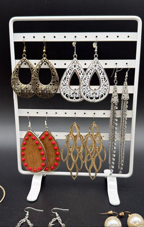 Mixed Fashion Earring Lot 1 lb Costume Jewelry Hoops Dangles Boho Styles