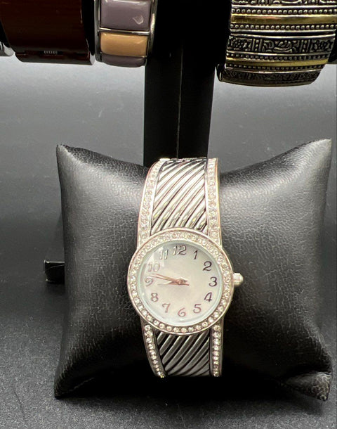 Geneva Studio Trendz Versales Fashion Cuff Bangle Wristwatches Lot of 8