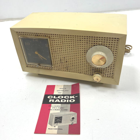 Vintage 1950s GE General Electric C-600A Tube Clock Radio Mid Century MCM USA