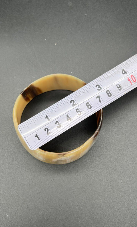 PONO by Joan Goodman Chunky Resin Bangle Bracelet Wide Oval Brown Signed 7.25"