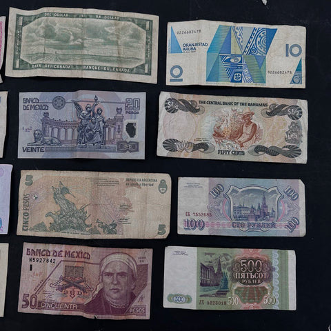 Foreign Currency Lot Paper Banknotes 11 Pieces Canada Mexico Russia Mixed
