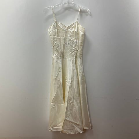 Vintage 1950s Women's Ivory Acetate Taffeta Full Slip Metal Zipper Back Size S
