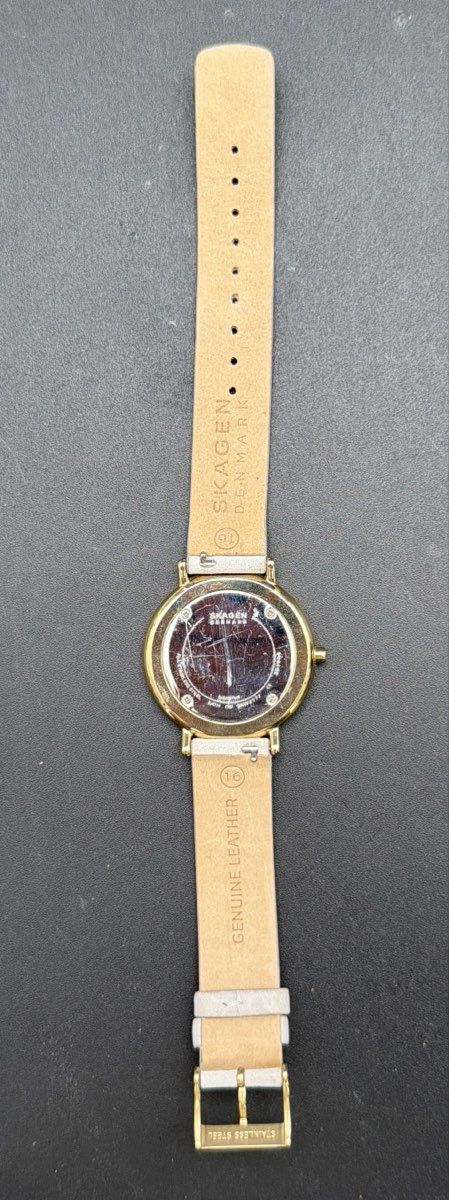 Skagen Signatur SKW2772 Women's Watch Gold Tone Grey Leather Band Tested Works