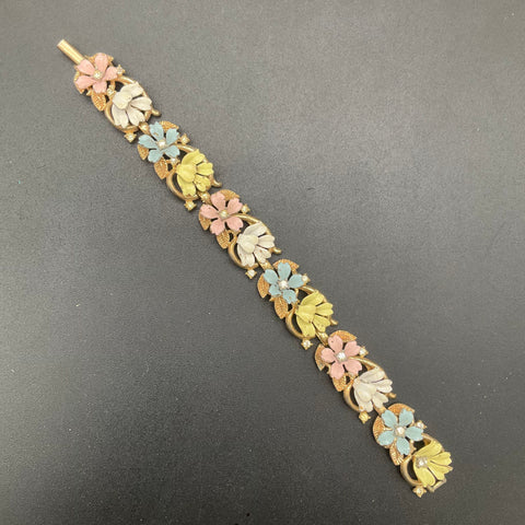 Vintage Crown Trifari Gold Tone Enamel Flower Bracelet Rhinestone 7"
