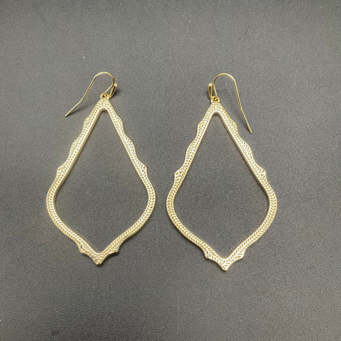 Kendra Scott Gold Tone Mother of Pearl Rayne Tassel Necklace Filigree Earrings