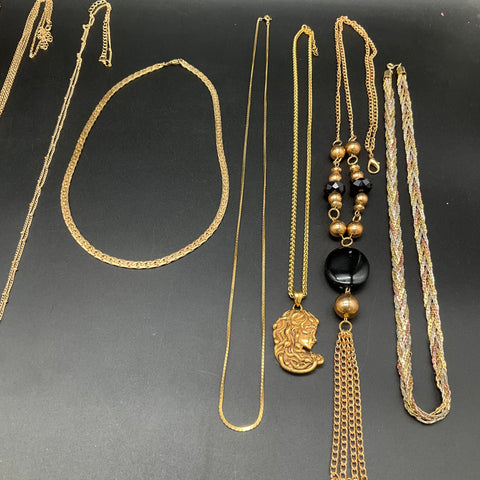 Vintage Style Gold Tone Fashion Jewelry Lot 13 Pendant Necklaces Tassels Leaf