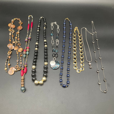 Vintage & Fashion Necklace Jewelry Lot of 8 Beaded Chain Multi-Strand Pendant