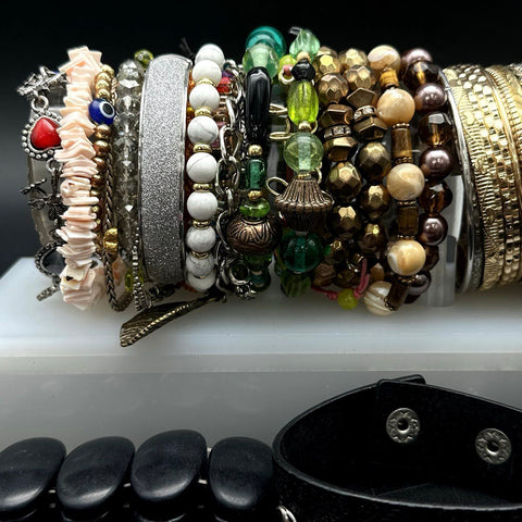 Mixed Fashion Jewelry Lot of 45+ Bracelets Bangles Cuffs Beaded Vintage Modern