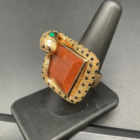 Gold Tone Snake Figural Cocktail Ring Size 9 Brown Glitter Stone Black Accents