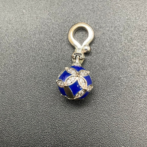 Pandora 2019 Winter Wonderland Ornament & Sterling Silver Charm Set