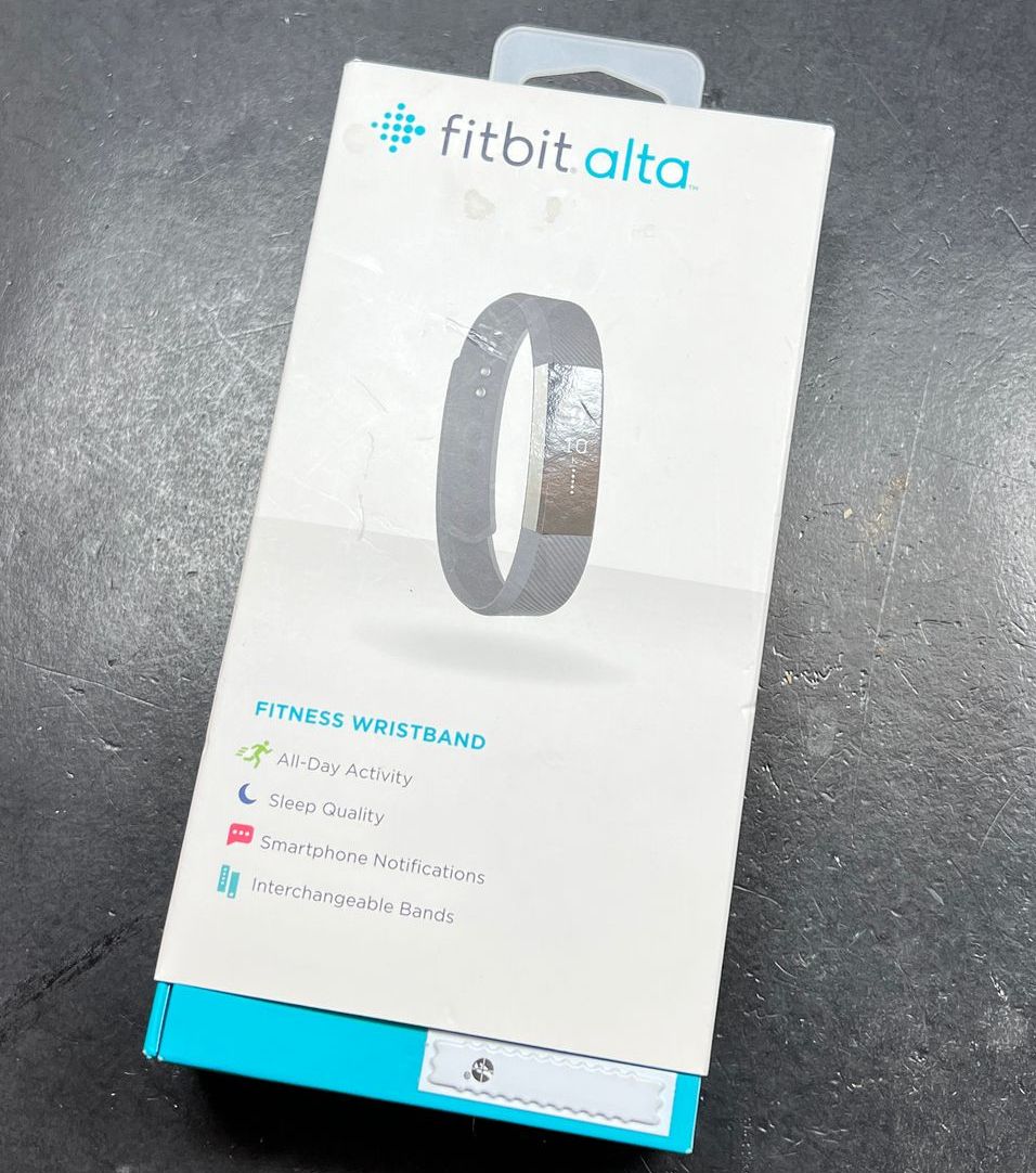 FitBit Alta IOB with Charger