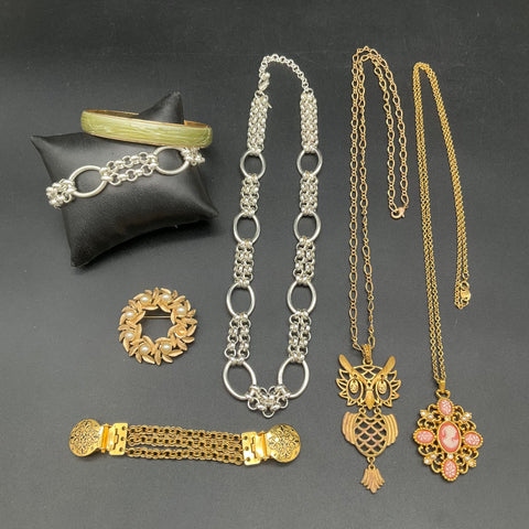 Vintage Avon Costume Jewelry Lot 7 Pieces Cameo Owl Brooches Necklaces Gold Tone