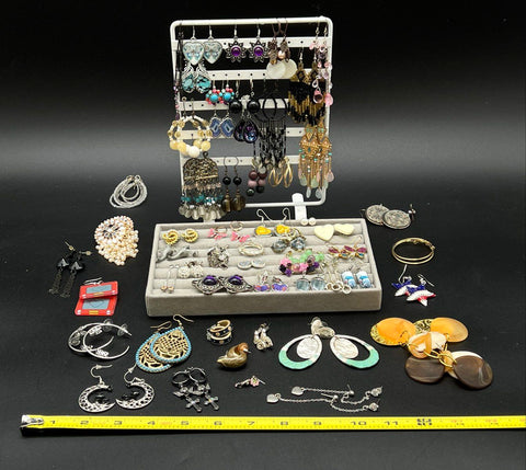 Mixed Fashion Jewelry Earrings Lot 40+ Pairs Boho Dangle Drop Studs Hoops Bulk