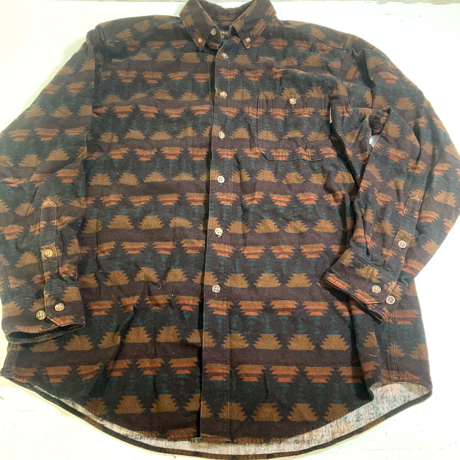 Woolrich Aztec Geometric Print Cotton Flannel Button Up Shirt Men's L
