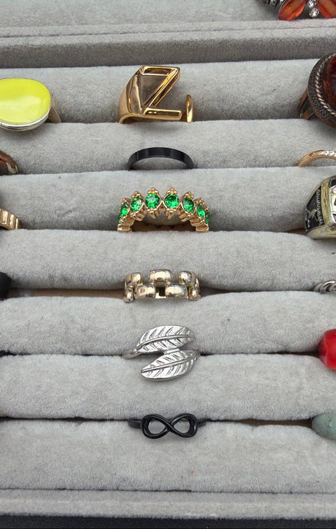 Mixed Costume Jewelry Lot 32 Pieces Vintage to Modern Boho Cocktail Rings