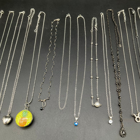 Mixed Costume Jewelry Necklace Lot 22 Pieces Silver Tone Pendants Fashion 0.23lb
