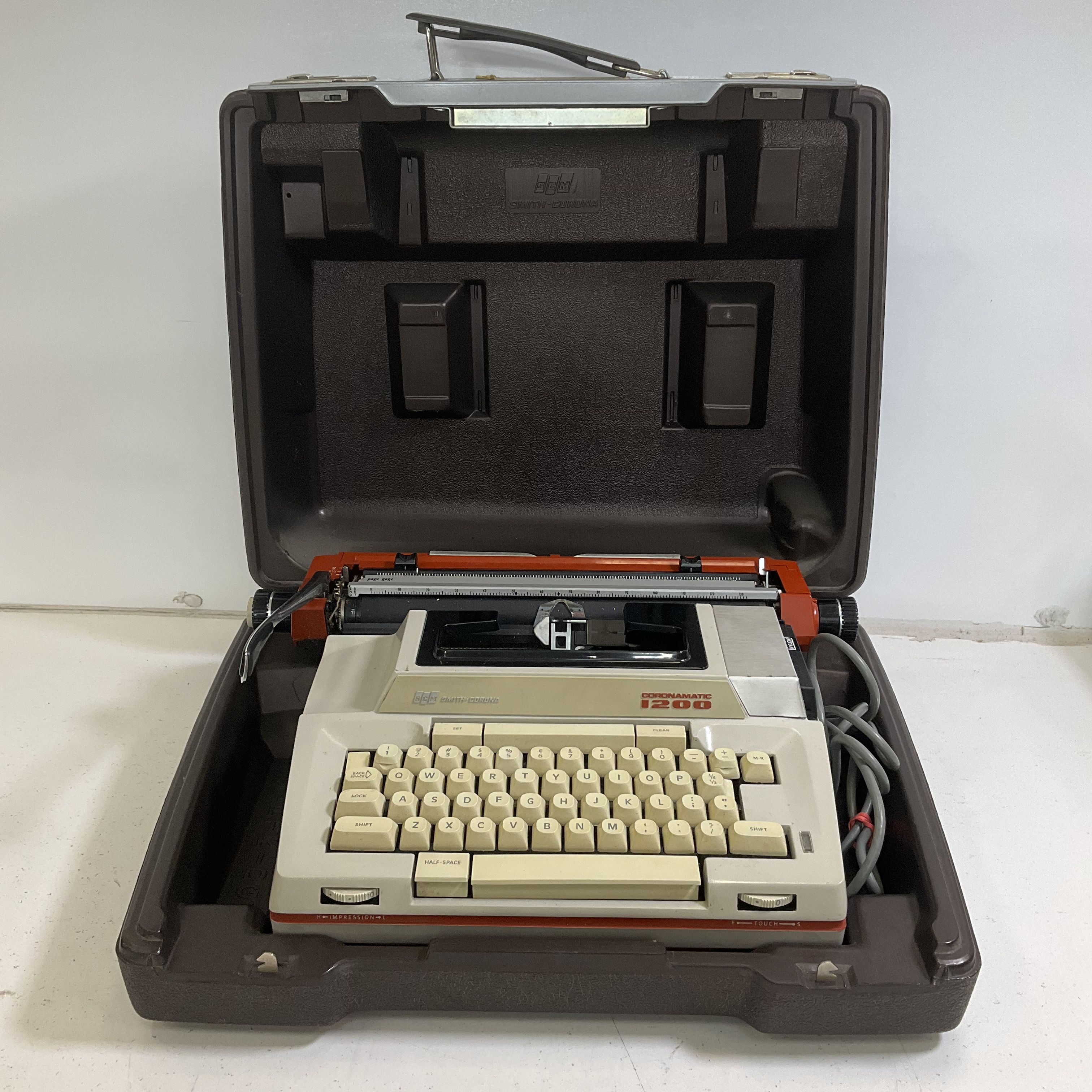 Smith-Corona Coronamatic 1200 Electric Typewriter Orange Vintage SCM w/ Case
