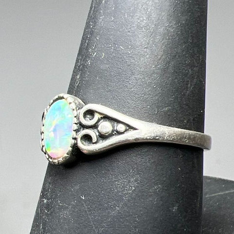 925 Sterling Silver Opal Ring Size 8.75 2.1g