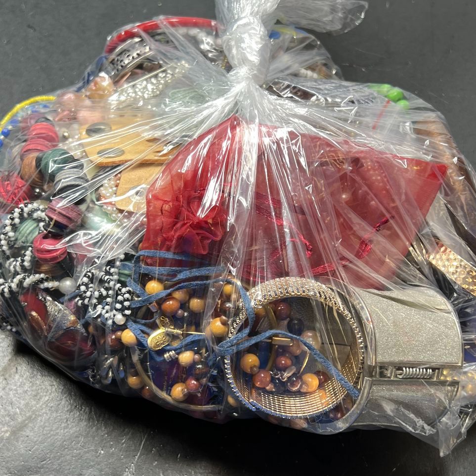 5 Lbs Costume Jewelry Grab Bag Sold As Is