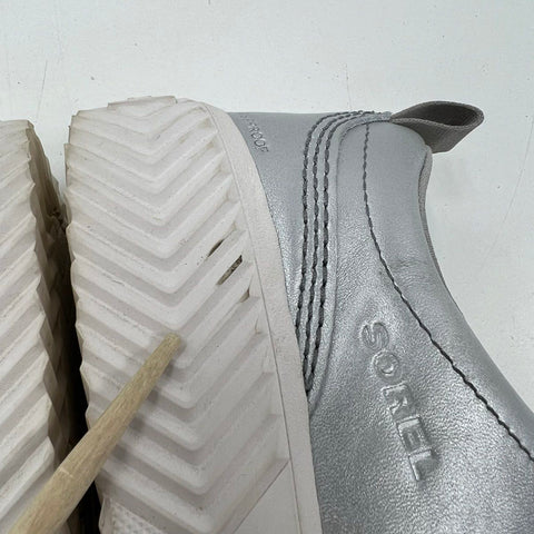 Sorel Out N About III Low Metallic Silver Waterproof Sneaker Women's Size 7