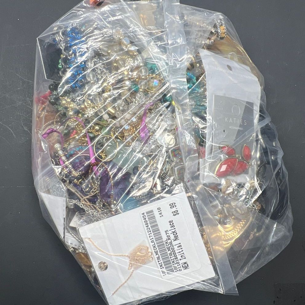 5LB Wearable Costume Jewelry Mixed Items Grab Bag