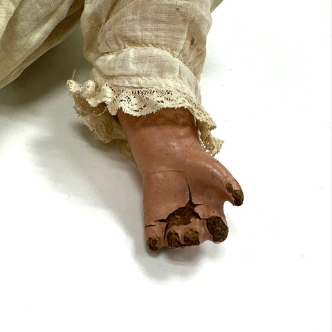 Effanbee Antique 1920s Composition Baby Doll Lace Gown Vintage 16 Inch