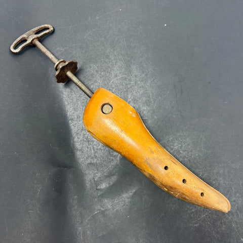Vintage Strong's Wood & Cast Iron Shoe Stretcher Cobbler Tool Patent Marked