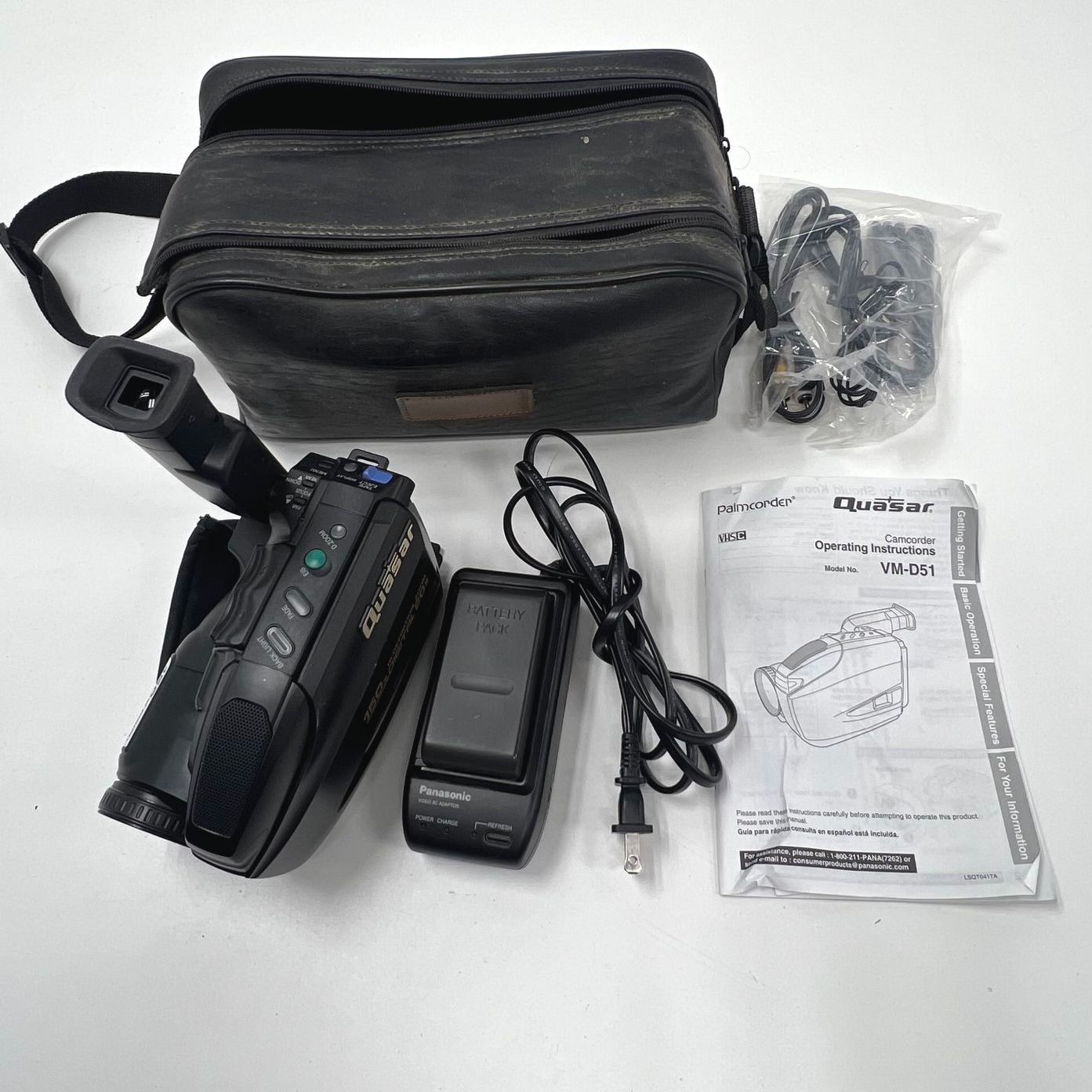 Quasar Palmcorder VM-D51 AccessoriesCharger Manual Case Working