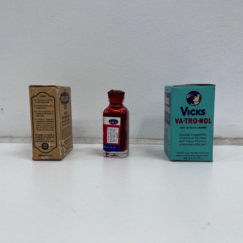 Vintage Apothecary Medicine Lot Vicks Mead's Sentinel 3 Pieces Display Only