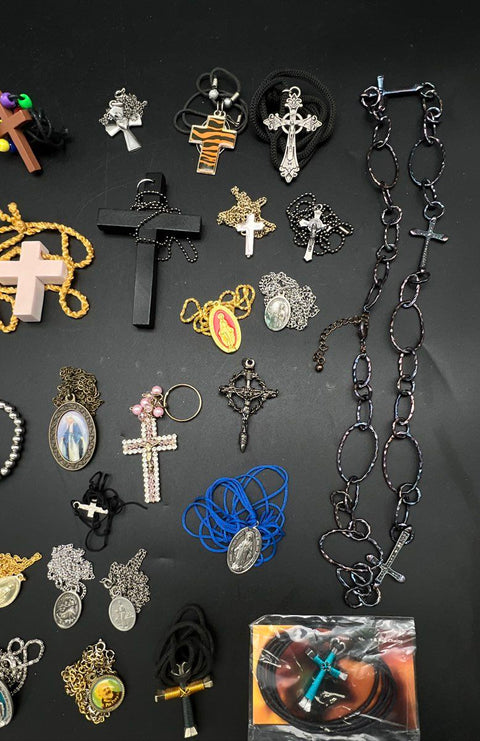Vintage to Modern Religious Jewelry Lot Crosses Crucifixes Medals 32 Pieces