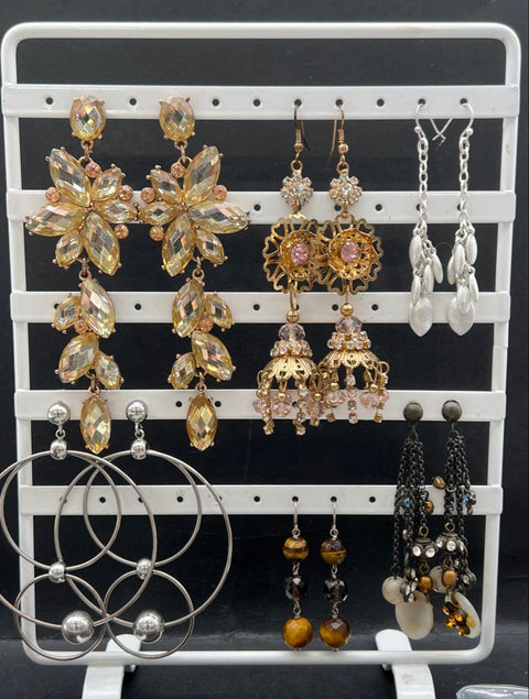 Fashion Costume Jewelry Lot of 25+ Earrings Dangle Hoop Stud Rhinestone Boho