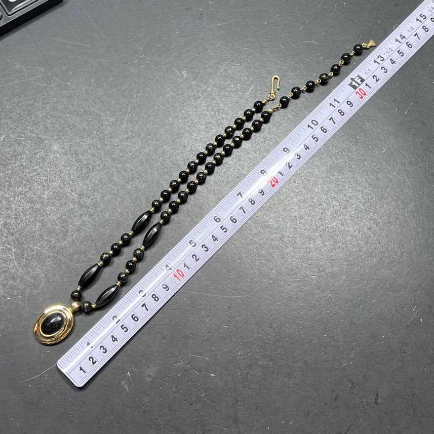 Liz Claiborne Black & Gold Tone Necklace