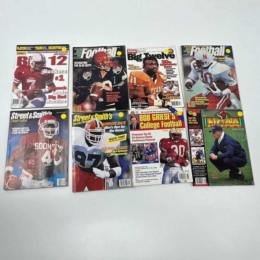 Lot Of Vintage College Football Magazines 1980-2000 Street & Smith's Football
