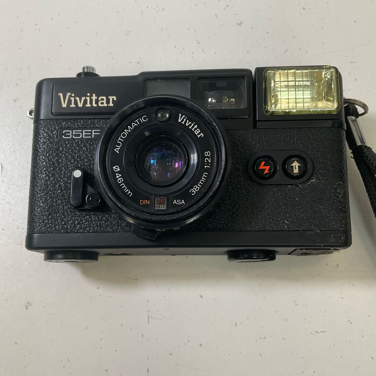 Vivitar 35EF Rangefinder Point & Shoot 35MM Camera w Case UNTESTED