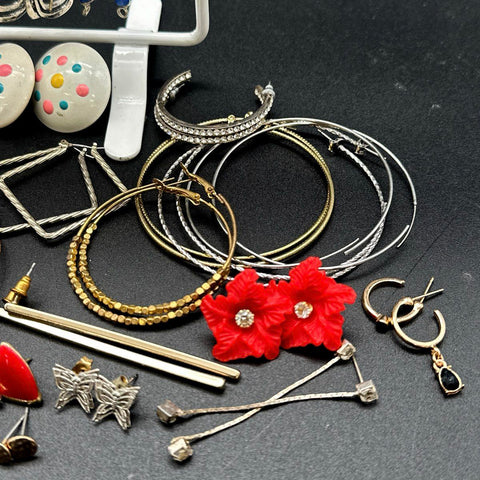 Boho Retro Fashion Earring Jewelry Lot of 35+ Pairs Hoops Dangles Studs Tassels