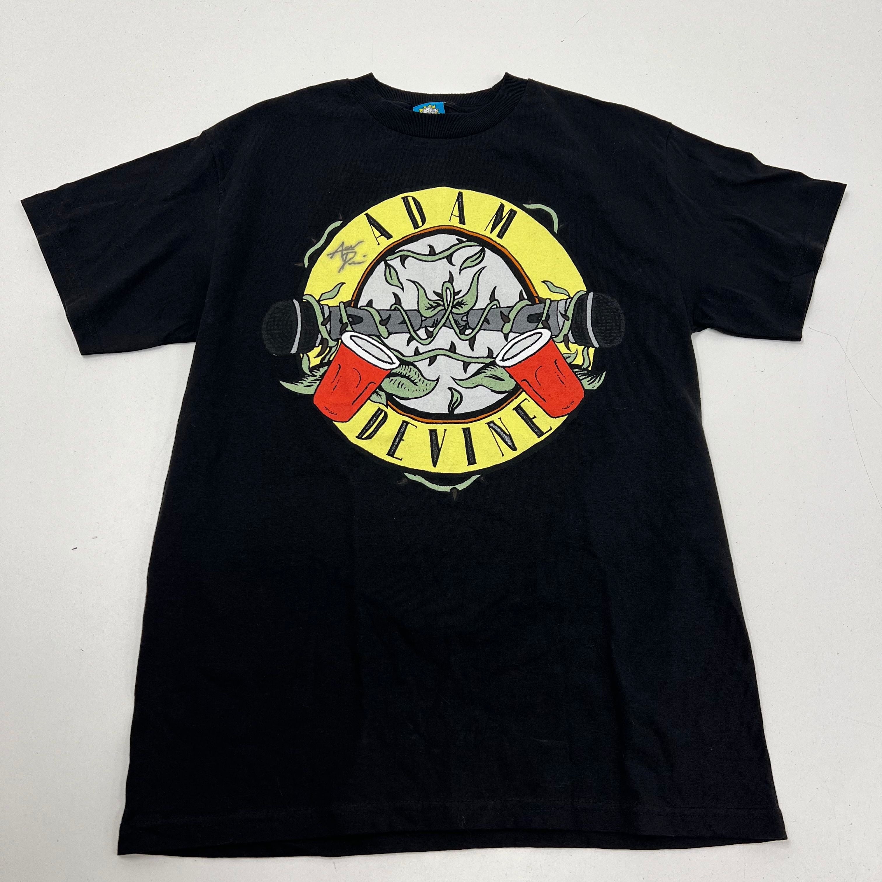 Adam Devine SIGNED Autograph 2017 Weird Life Tour T-Shirt GNR Parody Sz M